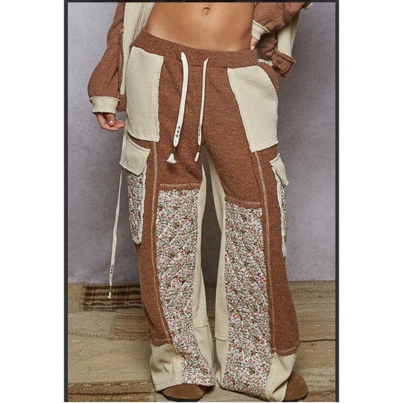 POL Pants - POL Wide-Leg Patchwork Cargo Pants in Brown & Cream with Floral Panels NWOT